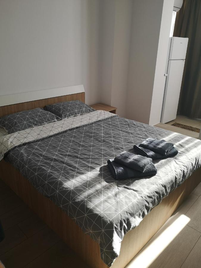 Apartamento Gara Dinu Bucarest Exterior foto