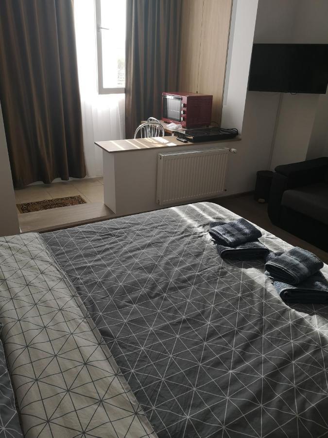 Apartamento Gara Dinu Bucarest Exterior foto